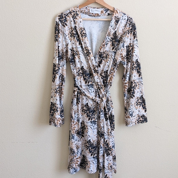 MASON GREY Classic Short Robe Floral Kimono S Long Sleeve Waist Tie Soft Cozy - Picture 1 of 7